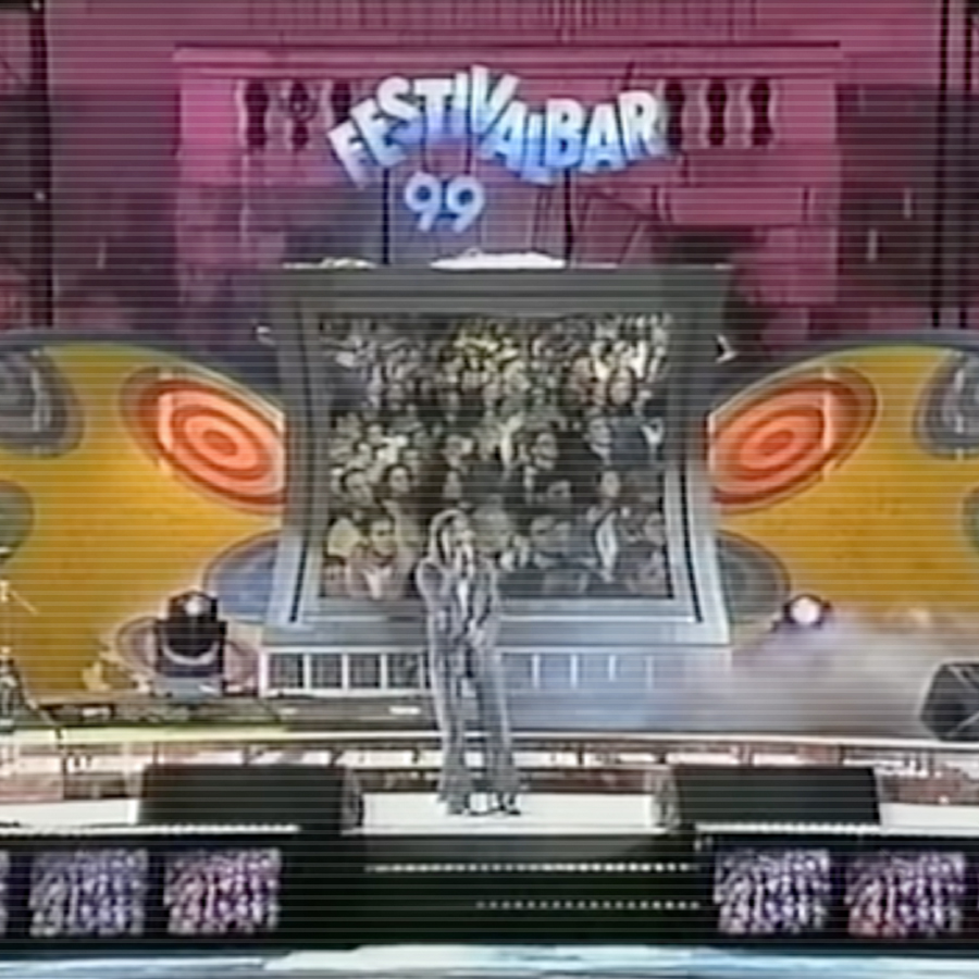 Il palco dell'Arena di Verona durante la finale di Festivalbar 1999